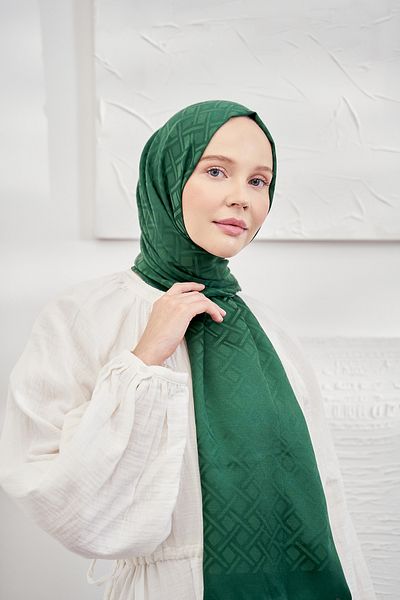 ARMANDA Italian Jacquard Geometric Pattern Shawl - New Jacquard Trend Shawl Scarf - Emerald