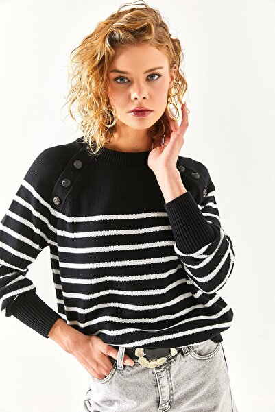 Olalook Women's Black Shoulder Button Detailed Soft Textured Knitwear Sweater KZK-19000612