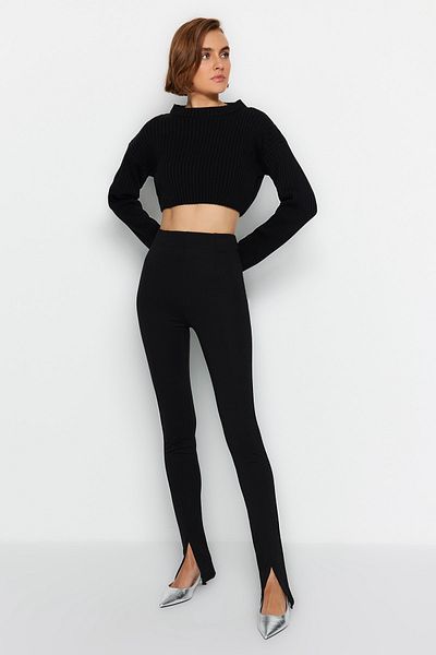 Trendyol Collection Schwarze lange Strickhose mit Schlitz und detaillierten Details