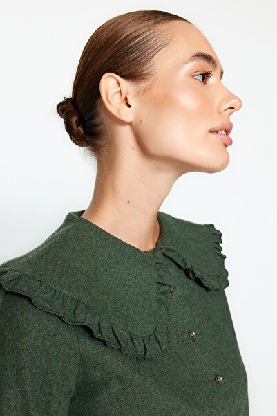 Trendyol Collection Dark Khaki Large Collar Detailed Woven Shirt TWOAW21GO0677