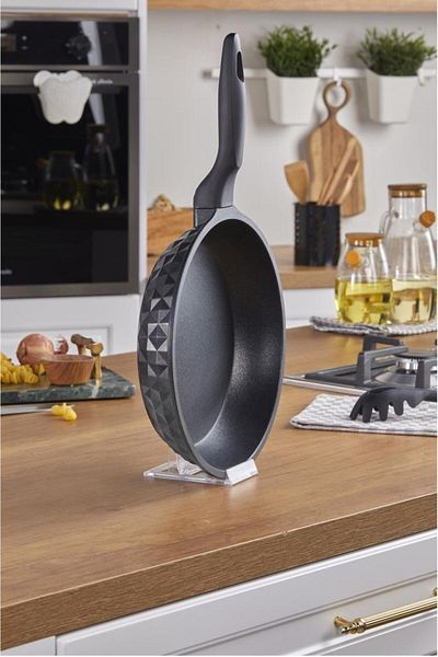 Taç Bella Cast Pan 26 Cm Black