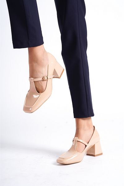 Moda Değirmeni Pantofi clasici cu toc pentru femei Skin Lacuite BG1162-119-0007