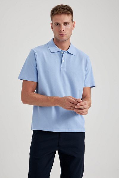DeFacto Kurzarm-T-Shirt mit Polokragen und normaler Passform