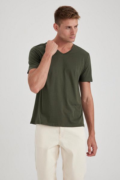 DeFacto Slim Fit tričko s výstřihem do V