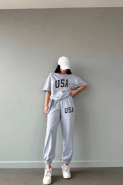 PALPİTO Γυναικείο σετ φόρμας φόρμας γκρι USA με στάμπα από κάτω Jogger και Oversize Tshirt