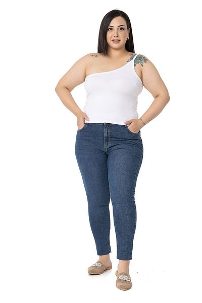 DISENTIS MODEST Large Size Single Shoulder Low-cut Viscose White Body