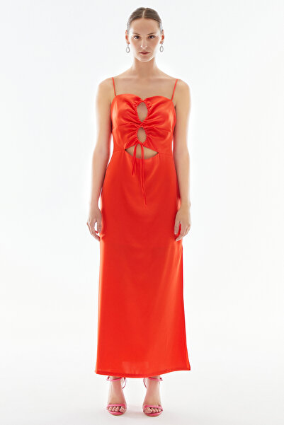 adL Night Zoom Önü Bağlamalı Dekolteli Saten Elbise