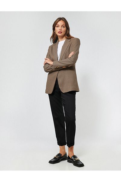 Koton Kurze Basic-Hose mit Taschen