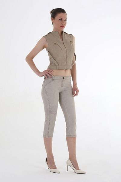Balizza BLZ-BACK POCKETS EMBROIDERED NORMAL WAIST JEANS CAPRY