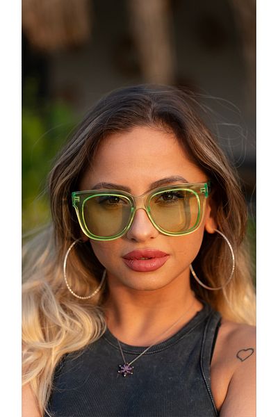 TomyHelf Women's Sunglasses Wide Square Green Frame Green Glass