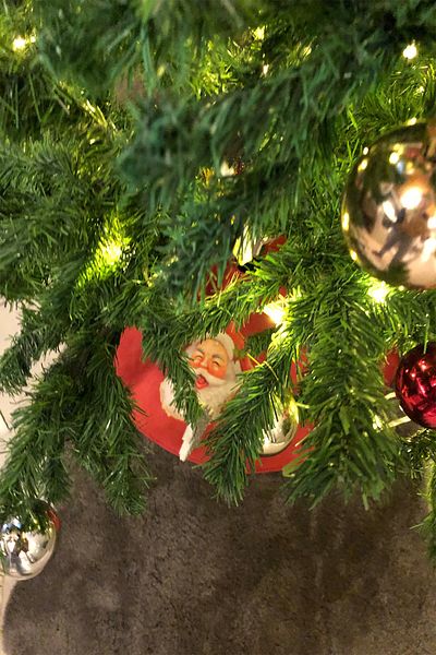 DEKOMOD Christmas Pine Tree Six Foot Cover Washable Fabric with Velcro 65x65 2301