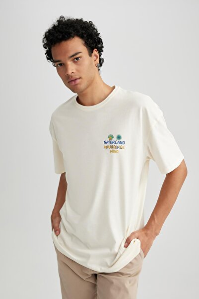 DeFacto Komfortowa koszulka z krótkim rękawem i okrągłym dekoltem z nadrukiem B3790ax23hs