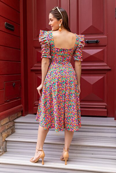 bayansepeti Dámské pružné krepové tkaniny s krátkým rukávem čtvercový límec Midi délka květinové večerní šaty 080