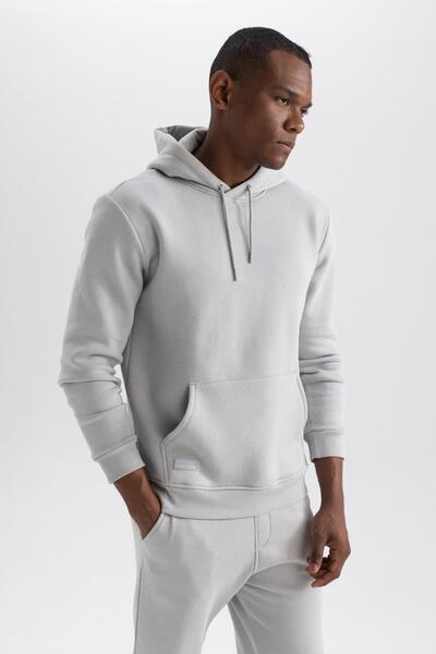 DeFacto Regular Fit Kapüşonlu Kanguru Cepli Içi Yumuşak Tüylü Basic Düz Sweatshirt X8283az23au