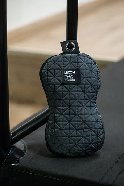 Lexon Peanut Sports Bag Blue