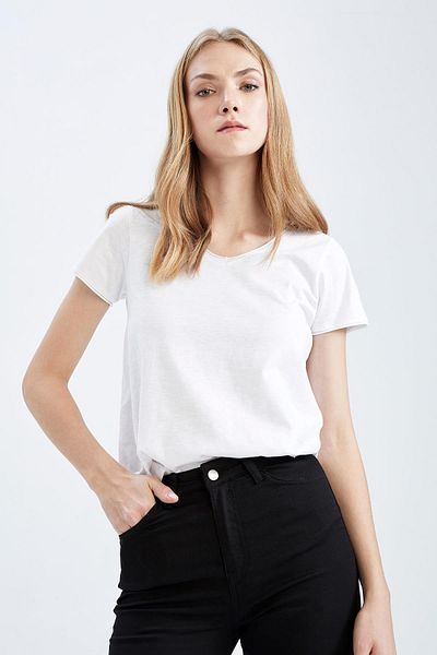 DeFacto Regular Fit V-Neck Short Sleeve 100% Cotton T-Shirt