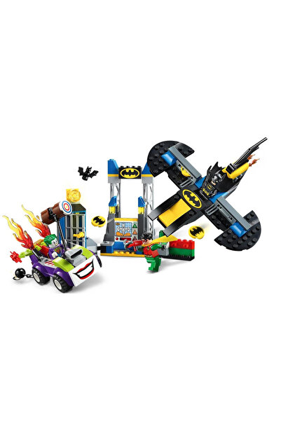 LEGO Juniors Joker Atacul Peșterii lui Batman 10753