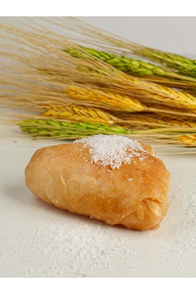 Nejla Hanım Ev Tatlıları Şerbetli Üçgen Laz Böreği