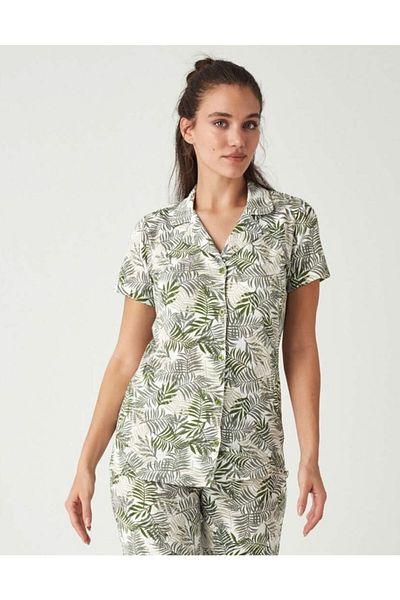 Mod Collection Women's Green Tropical Pattern Front Buttoned Shirt Pajama Set
