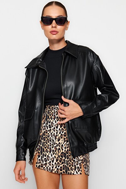 Trendyol Collection Kabát z umělé kůže Black Oversize Jacket - Twoaw24Mo00253