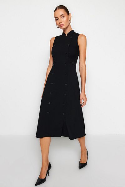Trendyol Collection Tkané bundové šaty s černým náčelním límcem TWOAW24EL00422