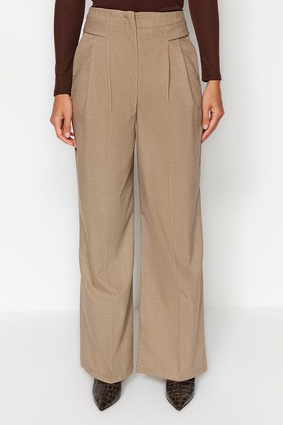 Trendyol Collection Μπεζ υφαντό παντελόνι με φαρδύ πόδι TWOAW24PL00129