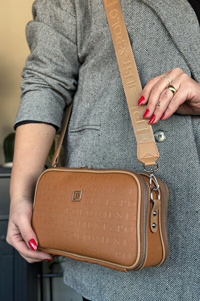 Just Polo حقيبة كتف نسائية بحزام طويل 5 أقسام قابلة للتعديل - 6 أقسام 28x18 سم 4023-JP Tan-GZD