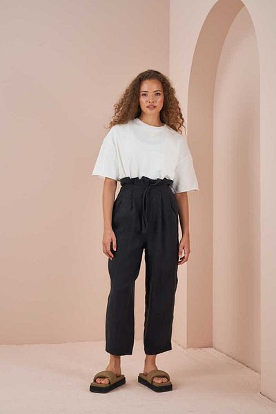Mevra Paperbag Linen Trousers Black