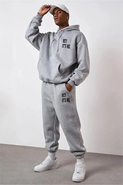 MYDARKSTYLE MEN'S HEY IT S ME PRINTED OVERSIZE SWEATSHIRT TRACKSUIT