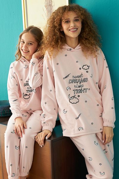 Siyah İnci Bottom-Top Fleece Hooded Embroidered Pajama Set