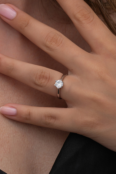 ALYANSEVİM 6 Tırnaklı Zirkon Taşlı 925 Gümüş Tektaş Yüzük