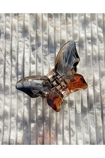 Beril Yamaç Design Studio مزلاج فراشة بإبزيم