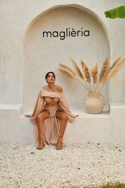 maglieriaco GAIA Team 3 - Vă rugăm să furnizați titlul original, astfel încât...