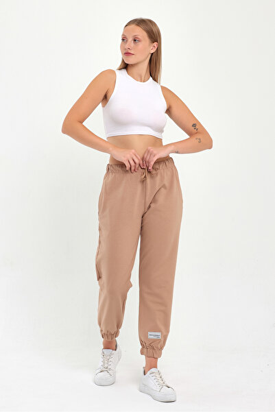 COMEOR Women's Milk Coffee Leg Label Detailed Basic Jogger Knitted Sweatpants