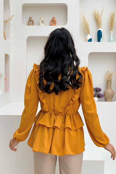 Bym Fashion Μπλούζα με βολάν με λεπτομέρεια ελαστική μέση όψη 5207 μουστάρδα