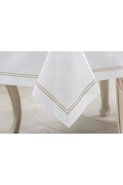 Gül Güler Tablecloth with 2 Pipes