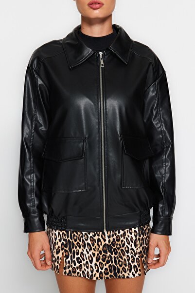 Trendyol Collection Kabát z umělé kůže Black Oversize Jacket - Twoaw24Mo00253