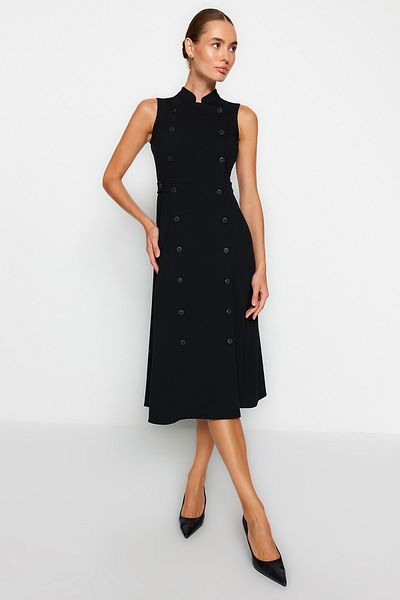 Trendyol Collection Tkané bundové šaty s černým náčelním límcem TWOAW24EL00422