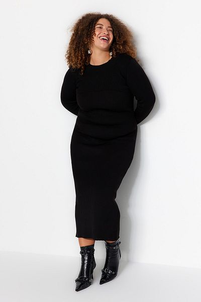 Trendyol Curve Black Midi Knitwear Dress and Crop Sweater Set - TBBAW24AH00004