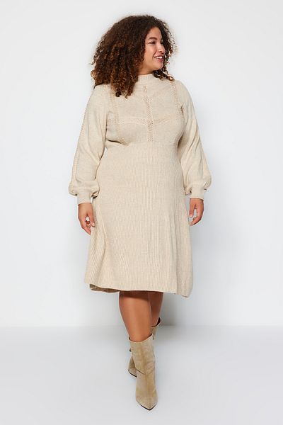 Trendyol Curve Beige gestricktes, detailliertes Cord-Strickkleid in Übergröße und Umstandsstrickkleid TBBAW24AH00018