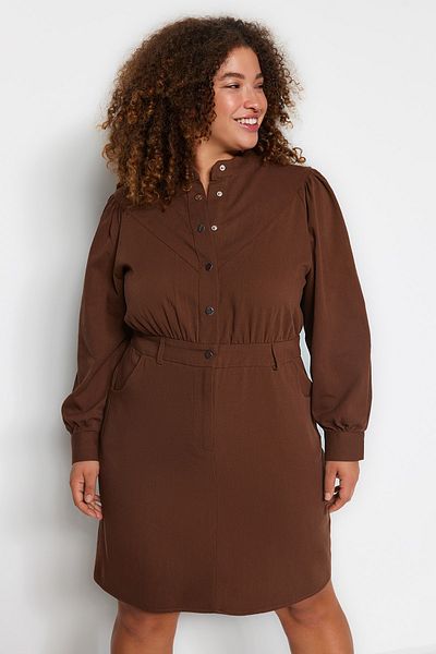 Trendyol Curve Long Sleeve Midi Gabardine Dress - Brown Cotton, Buttoned TBBAW24AH00036