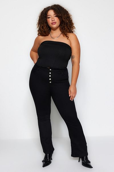 Trendyol Curve Non-Fading Black Buttoned Front High Waist Jeans TBBAW24CJ00001
