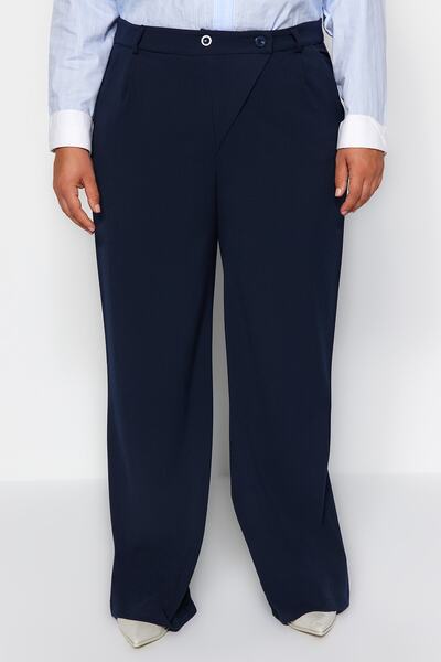 Trendyol Curve Темно-сині брюки з тканого полотна з асиметричним кроєм на двох ґудзиках TBBAW23AR00038