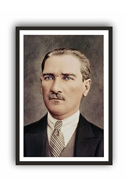 beedene Çerçeveli Atatürk Portresi
