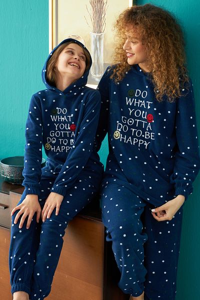 Siyah İnci Bottom-Top Fleece Hooded Embroidered Pajama Set