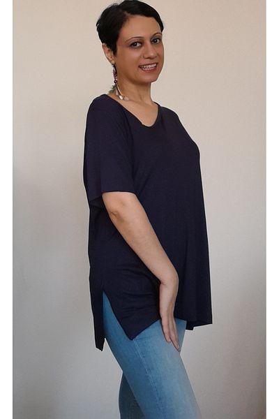 Mertcan Butik Navy blue side V-neck detailed combed cotton Viscose T-shirt
