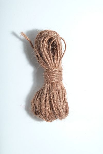 Eskişehir hobi sanat 5 μέτρα καφέ χρώμα Σχοινί γιούτας χωρίς κερί 1,3 mm Πάχος Σχοινί καραμπίνερ Σχοινί κονιάκ
