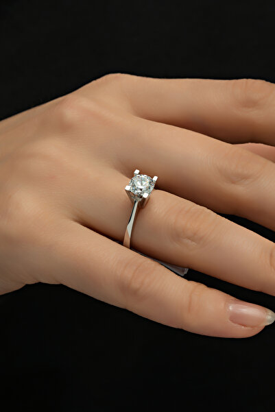 ALYANSEVİM 4 Tırnak Taşlı Gümüş Yüzük