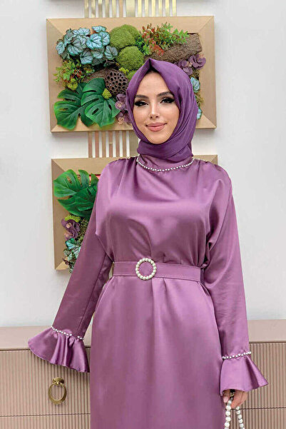 Bym Fashion Mankiety rękawów i kołnierzyk Haftowane detale Satynowa suknia wieczorowa z paskiem 3793 Liliowy