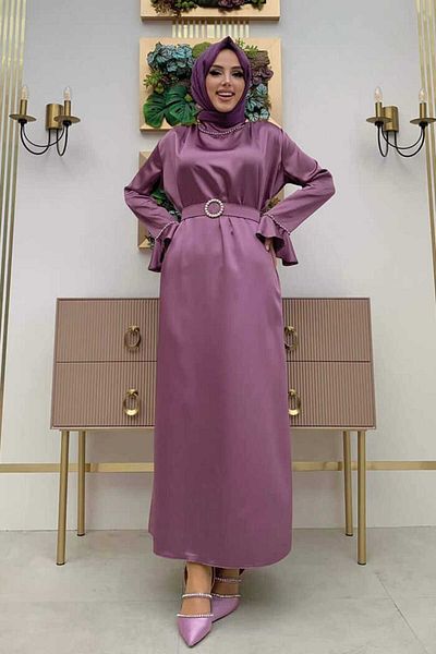 Bym Fashion Βραδινό φόρεμα σατέν με μανίκια και γιακά κέντημα με λεπτομέρεια με αξεσουάρ ζώνης 3793 Λιλά